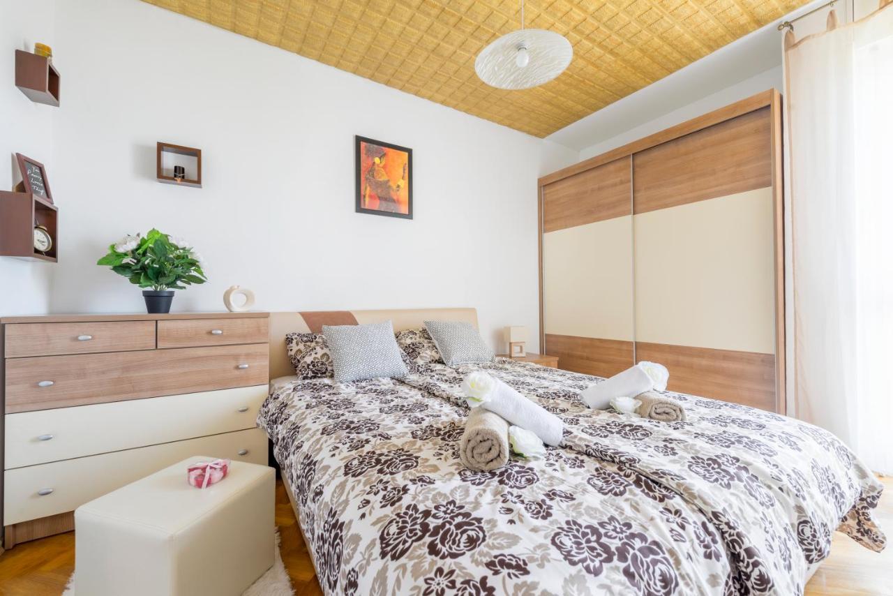 Adventure Apartment 75M2 Close To The Center Split Exteriér fotografie